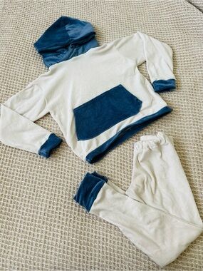 Cozy Cream and Blue Hooded Loungewear Set- kids